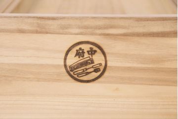 中古　国産　広島・府中家具　衣装盆付き　収納力抜群!上品な佇まいが魅力の総桐箪笥・上段(並厚、和タンス、衣装箪笥、着物箪笥、サイドキャビネット)(R-081638)