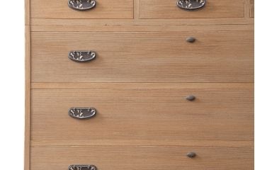 中古　引手金具の意匠が上品な雰囲気を高める加茂総桐箪笥・中段(並厚、総桐たんす、衣装箪笥、和タンス、整理タンス、サイドチェスト、引き出し、テレビ台、テレビボード)(R-081644)