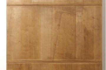中古　美品　最高級　桐の松山(松山家具)　明るい木色と金色の金具が気品を漂わせる大阪泉州総桐箪笥・中段(並厚、総桐たんす、衣装タンス、和タンス、着物箪笥、収納箪笥)(R-081648)