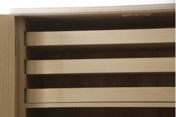 中古　伝統工芸士　頓所芳男作　凛とした佇まいが魅力の加茂総桐箪笥・上段(胴丸、桐たんす、着物箪笥、和タンス、引き出し、衣装箪笥)(R-081655)