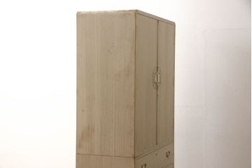 中古　五三桐紋入り　凛とした佇まいが魅力の加茂総桐箪笥・上段(胴厚、総桐たんす、着物箪笥、衣装箪笥、和タンス)(R-081657)