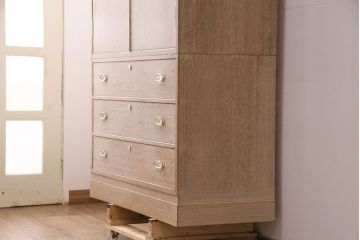 中古　伝統工芸品　頓所芳男作　牡丹の前飾りが素敵な重ね加茂総桐箪笥・下段(胴厚、総桐たんす、衣装箪笥、和タンス、サイドチェスト、引き出し、テレビ台、テレビボード)(R-081662)