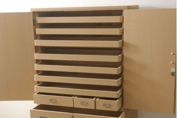 中古　高島屋　伝統工芸士　椿春雄作　凛とした佇まいが魅力の加茂総桐箪笥・上段(胴丸、総桐たんす、着物箪笥、和タンス、衣装箪笥)(R-081668)