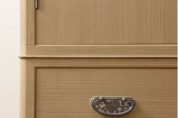 中古　高島屋　伝統工芸士　椿春雄作　凛とした佇まいが魅力の加茂総桐箪笥・下段(胴丸、総桐たんす、引き出し、収納箪笥、和タンス、衣装箪笥、チェスト、サイドボード)(R-081669)