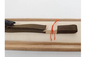 時代物　金工　金銀象嵌　扇面　稲　淑やかな雰囲気の帯留2点セット(在銘作家物、尾崎、帯留め、帯締め、着物道具、和装小物、アクセサリー、木箱付)(R-081673)
