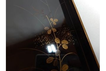 時代物　龍雲堂造　鈴虫　金蒔絵　驪龍珠　静謐な美しさを感じる硯箱(水滴古墨、三日月に竹図、胡開文選煙、神品、銀象嵌、水差し、漆器、木製、漆芸、書道具、木箱付)(R-081674)