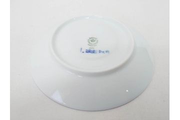 デンマーク　ROYAL COPENHAGEN(ロイヤルコペンハーゲン)　ブルーフルーテッドプレイン　ハイハンドルカップ　コーヒーカップ　ソーサー　ディーププレート　繊細なデザインが可愛らしいC&S3客・プレートセット(大皿、碗皿、洋食器、北欧、共箱付き)(R-081676)