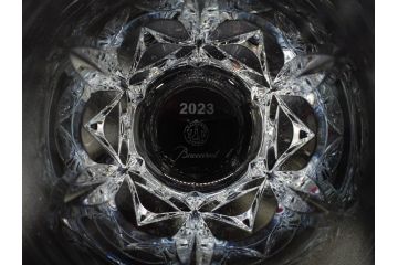 未使用　フランス　Baccarat　バカラ　エクラ(Eclat)　The YEAR 2023　澄んだ輝きを放つイヤータンブラー2客セット(コップ、グラス、ロックグラス、フルレッドクリスタルガラス、共箱付き)(R-081680)