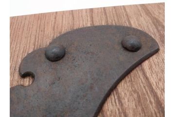 アンティーク雑貨　経年を感じる風合いが味わい深い蔵戸の錠前金具(ディスプレイ雑貨、蔵戸パーツ)(R-081681)