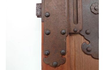 アンティーク雑貨　時代物ならではの味わいが魅力的な蔵戸の錠前金具(ディスプレイ雑貨、蔵戸パーツ)(R-081683)