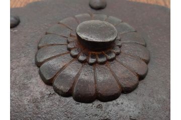アンティーク雑貨　時代物ならではの味わいが魅力的な蔵戸の錠前金具(ディスプレイ雑貨、蔵戸パーツ)(R-081683)