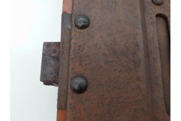 アンティーク雑貨　時代物ならではの味わいが魅力的な蔵戸の錠前金具(ディスプレイ雑貨、蔵戸パーツ)(R-081683)