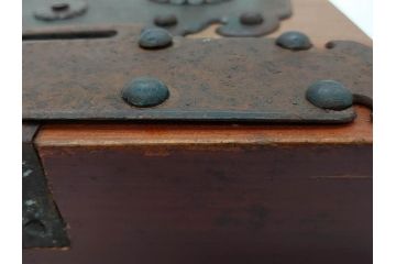 アンティーク雑貨　時代物ならではの味わいが魅力的な蔵戸の錠前金具(ディスプレイ雑貨、蔵戸パーツ)(R-081683)
