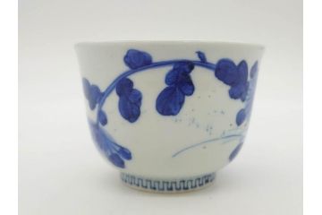 江戸期　古伊万里　染付　花蝶図　清楚な佇まいの湯呑6客セット(雷紋、湯のみ、ぐい呑み、茶器、煎茶、和食器)(R-081684)