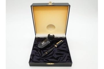 ドイツ　MONTBLANC　モンブラン　マイスターシュテュック　149　18K　75周年　ペンケース　1924本限定　ケースのみ　高級感を醸し出す万年筆とケースセット(MEISTERSTUCK、2本用?、筆記具、文具、箱付き)(R-081685)