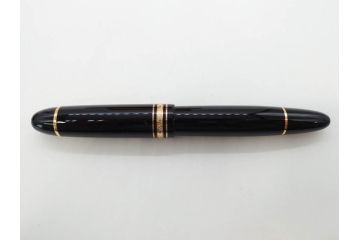 ドイツ　MONTBLANC　モンブラン　マイスターシュテュック　149　18K　75周年　ペンケース　1924本限定　ケースのみ　高級感を醸し出す万年筆とケースセット(MEISTERSTUCK、2本用?、筆記具、文具、箱付き)(R-081685)