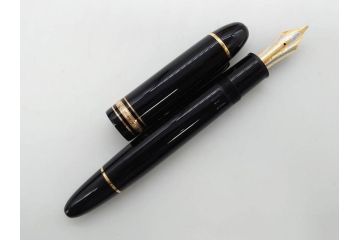ドイツ　MONTBLANC　モンブラン　マイスターシュテュック　149　18K　75周年　ペンケース　1924本限定　ケースのみ　高級感を醸し出す万年筆とケースセット(MEISTERSTUCK、2本用?、筆記具、文具、箱付き)(R-081685)