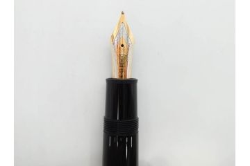 ドイツ　MONTBLANC　モンブラン　マイスターシュテュック　149　18K　75周年　ペンケース　1924本限定　ケースのみ　高級感を醸し出す万年筆とケースセット(MEISTERSTUCK、2本用?、筆記具、文具、箱付き)(R-081685)