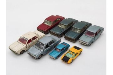 当時物　NISSAN　TOMICA　YONEZAWA TOYS　DIAPET　ダイヤペット　クラウン　セドリック　カスタムシックス　プリンスグロリア　スカイライン　2000GT　ニューブルーバード　EX7　ミニカー8点セット(ヨネザワ、トミカ、CROWN、170、145、119、180、171、TOYOTA、トヨタ、SEDRIC CUSTOM SIX、日産、82、31、車)(R-081686)
