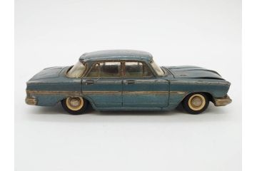 当時物　NISSAN　TOMICA　YONEZAWA TOYS　DIAPET　ダイヤペット　クラウン　セドリック　カスタムシックス　プリンスグロリア　スカイライン　2000GT　ニューブルーバード　EX7　ミニカー8点セット(ヨネザワ、トミカ、CROWN、170、145、119、180、171、TOYOTA、トヨタ、SEDRIC CUSTOM SIX、日産、82、31、車)(R-081686)
