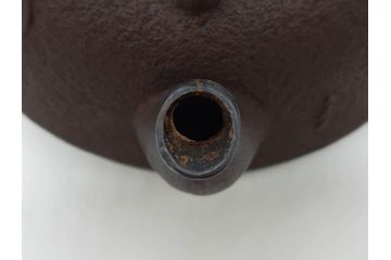 正寿堂　銀粒象嵌提手　斑紫銅蓋　歴史を重ねた佇まいが魅力の鉄瓶(花、梅、四君子紋?、湯沸、湯瓶、茶道具、茶器)(R-081689)