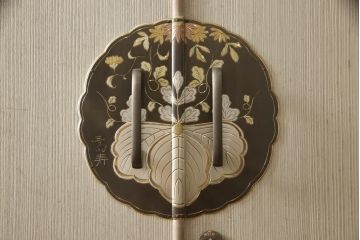 和製ビンテージ　最高級!!　会津桐　みしま謹製　柔らかな色合いが魅力的な総桐箪笥・上段(胴丸、総桐たんす、衣装箪笥、着物箪笥、和タンス、引き出し、サイドキャビネット、ヴィンテージ)(R-081690)