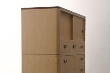 中古　美品　国産　高級　黒檀(コクタン)材　上質な和モダン空間を演出する総桐箪笥・上段(総桐たんす、収納棚、戸棚、ローボード、テレビ台、テレビボード)(R-081692)