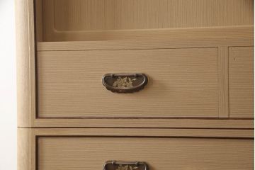 中古　美品　国産　高級　黒檀(コクタン)材　上質な和モダン空間を演出する総桐箪笥・上段(総桐たんす、収納棚、戸棚、ローボード、テレビ台、テレビボード)(R-081692)