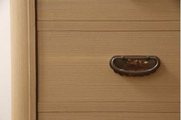 中古　美品　国産　高級　黒檀(コクタン)材　上質な和モダン空間を演出する総桐箪笥・下段(総桐たんす、衣装箪笥、収納タンス、和タンス、引き出し、サイドチェスト、テレビ台、テレビボード)(R-081694)