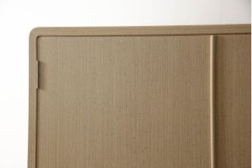 中古　上手物　伝統工芸士　皆川繁久作　シックな色合いの金具が落ち着きある雰囲気を醸し出す加茂総桐箪笥・上段(胴厚、四方丸、総桐たんす、引き出し、着物箪笥、和タンス、衣装箪笥、サイドキャビネット)(R-081695)
