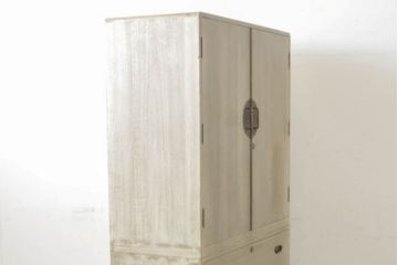 中古　繊細なデザインの金具が魅力的な加茂総桐箪笥・上段(並厚、総桐たんす、引き出し、着物箪笥、収納箪笥、和タンス)(R-081698)