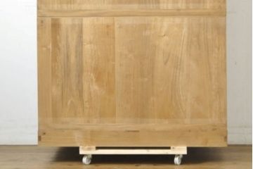中古　繊細なデザインの金具が魅力的な加茂総桐箪笥・下段(並厚、総桐たんす、引き出し、着物箪笥、収納箪笥、和タンス、チェスト、サイドチェスト、サイドボード)(R-081700)