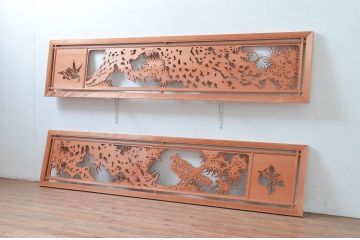 ビンテージ建具　高級品!　凝ったデザインが魅力的な透かし彫りの欄間2枚セット(明かり取り、明り取り、鷹、鷲、ヴィンテージ)(R-081710)
