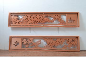 ビンテージ建具　高級品!　凝ったデザインが魅力的な透かし彫りの欄間2枚セット(明かり取り、明り取り、鷹、鷲、ヴィンテージ)(R-081710)