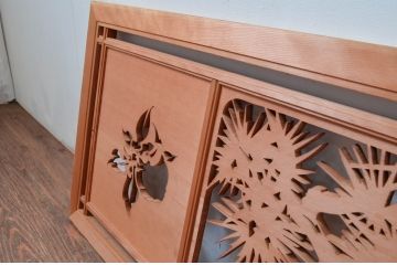 ビンテージ建具　高級品!　凝ったデザインが魅力的な透かし彫りの欄間2枚セット(明かり取り、明り取り、鷹、鷲、ヴィンテージ)(R-081710)