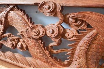 ビンテージ建具　最高級!!　上手物　迫力のある雲に龍の図柄が目を惹く作行の良い彫刻欄間2枚セット(明かり取り、明り取り、ヴィンテージ)(R-081711)