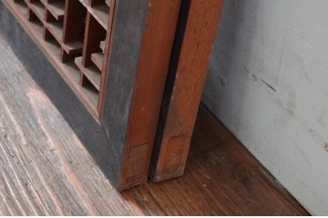 アンティーク建具　繊細な組子が上品な印象を与える組子欄間2枚セット(明かり取り、明り取り)(R-081712)