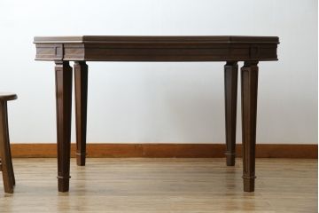 中古　美品　maruni(マルニ木工)　地中海ロイヤルシリーズ(ROYAL)　シックな佇まいが魅力的なパーティテーブル(ダイニングテーブル、4人掛け、食卓)(定価約24万円)(R-081720)