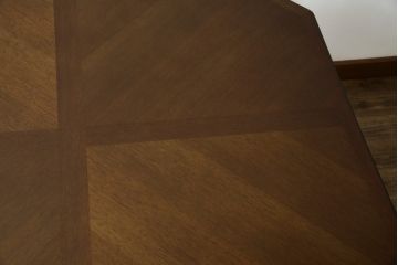 中古　美品　maruni(マルニ木工)　地中海ロイヤルシリーズ(ROYAL)　シックな佇まいが魅力的なパーティテーブル(ダイニングテーブル、4人掛け、食卓)(定価約24万円)(R-081720)