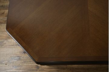 中古　美品　maruni(マルニ木工)　地中海ロイヤルシリーズ(ROYAL)　シックな佇まいが魅力的なパーティテーブル(ダイニングテーブル、4人掛け、食卓)(定価約24万円)(R-081720)