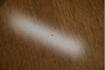 中古　美品　maruni(マルニ木工)　地中海ロイヤルシリーズ(ROYAL)　シックな佇まいが魅力的なパーティテーブル(ダイニングテーブル、4人掛け、食卓)(定価約24万円)(R-081720)