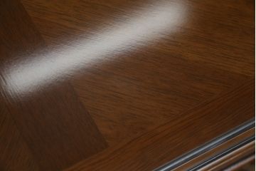 中古　美品　maruni(マルニ木工)　地中海ロイヤルシリーズ(ROYAL)　シックな佇まいが魅力的なパーティテーブル(ダイニングテーブル、4人掛け、食卓)(定価約24万円)(R-081720)