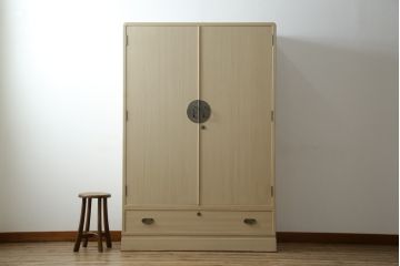 中古　美品　凛とした上品な佇まいが魅力的な加茂総桐箪笥(胴厚、総桐たんす、和タンス、収納箪笥、衣装箪笥、着物箪笥)(定価約240万円)(R-081725)