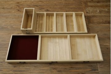 中古　美品　凛とした上品な佇まいが魅力的な加茂総桐箪笥(胴厚、総桐たんす、和タンス、収納箪笥、衣装箪笥、着物箪笥)(定価約240万円)(R-081725)