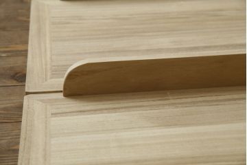 中古　美品　凛とした上品な佇まいが魅力的な加茂総桐箪笥(胴厚、総桐たんす、和タンス、収納箪笥、衣装箪笥、着物箪笥)(定価約240万円)(R-081725)