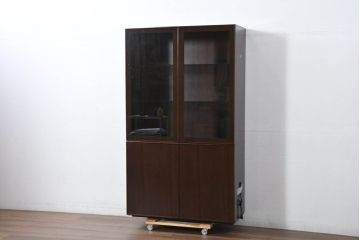 中古　美品　arflex(アルフレックス)　COMPOSER(コンポーザー)　シンプルで洗練されたデザインが魅力的なキャビネット(収納棚、戸棚、飾り棚、陳列棚、ガラスケース、ショーケース、コレクションケース、キュリオケース、店舗什器)(定価約35万円)(R-081730)