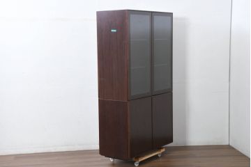 中古　美品　arflex(アルフレックス)　COMPOSER(コンポーザー)　シンプルで洗練されたデザインが魅力的なキャビネット(収納棚、戸棚、飾り棚、陳列棚、ガラスケース、ショーケース、コレクションケース、キュリオケース、店舗什器)(定価約35万円)(R-081730)