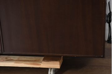 中古　美品　arflex(アルフレックス)　COMPOSER(コンポーザー)　シンプルで洗練されたデザインが魅力的なキャビネット(収納棚、戸棚、飾り棚、陳列棚、ガラスケース、ショーケース、コレクションケース、キュリオケース、店舗什器)(定価約35万円)(R-081730)