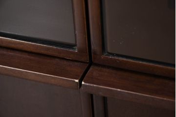 中古　美品　arflex(アルフレックス)　COMPOSER(コンポーザー)　シンプルで洗練されたデザインが魅力的なキャビネット(収納棚、戸棚、飾り棚、陳列棚、ガラスケース、ショーケース、コレクションケース、キュリオケース、店舗什器)(定価約35万円)(R-081730)