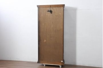 中古　美品　maruni(マルニ木工)　地中海ロイヤルシリーズ(ROYAL)　 シックな佇まいが魅力的なキャビネット(キュリオケース、ガラスケース、ショーケース、食器棚、カップボード、収納棚、戸棚、飾り棚、店舗什器、コレクションケース)(定価約60万円)(R-081731)